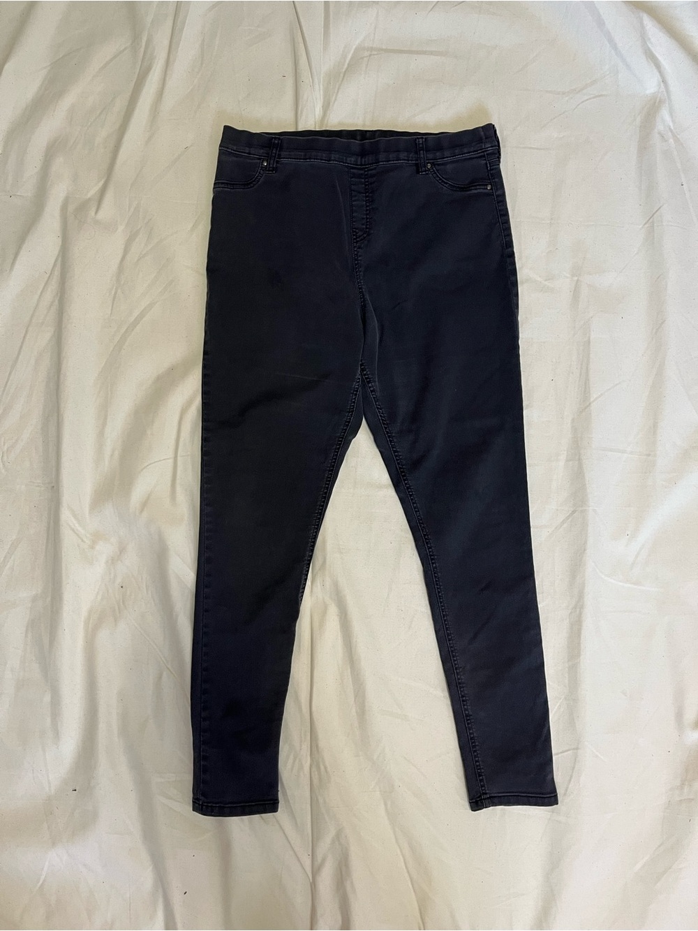 Women's Maternity Black Slim Stretch Jeans. 35inch waist, 28.5inch inseam